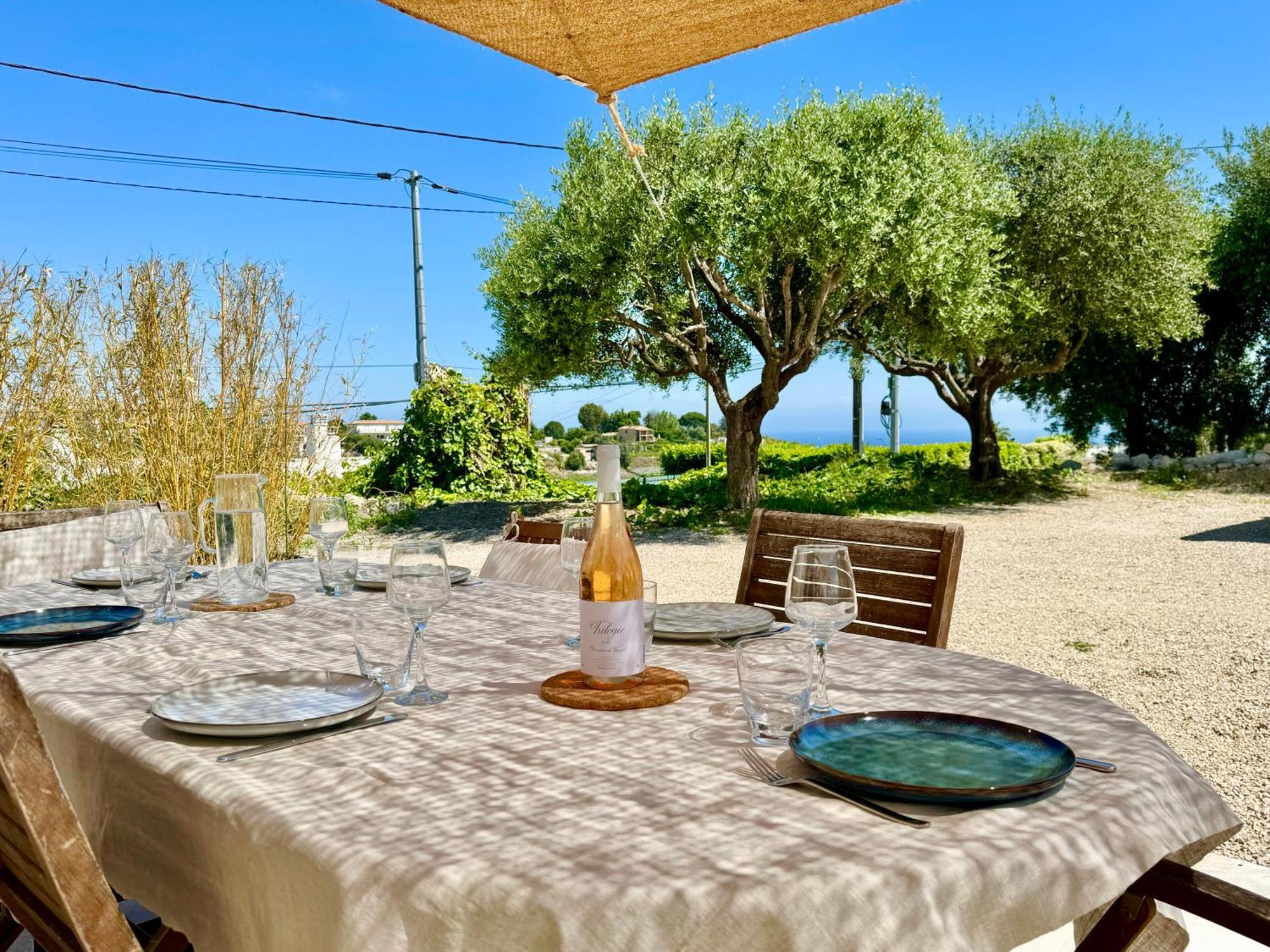 Villa Syagrus - Easy Nice